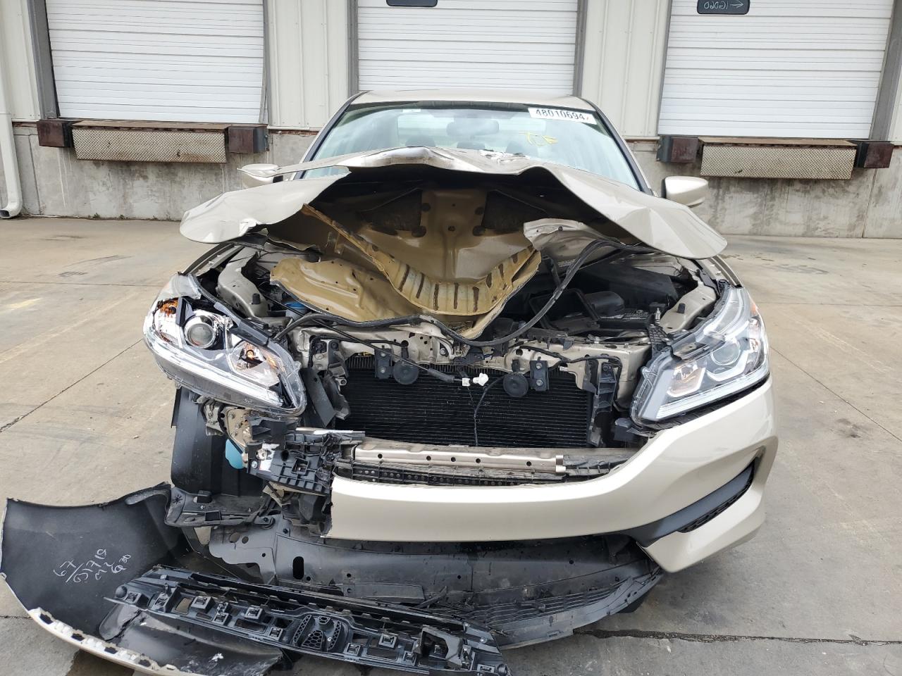 Photo 4 VIN: 1HGCR2F39HA211267 - HONDA ACCORD 