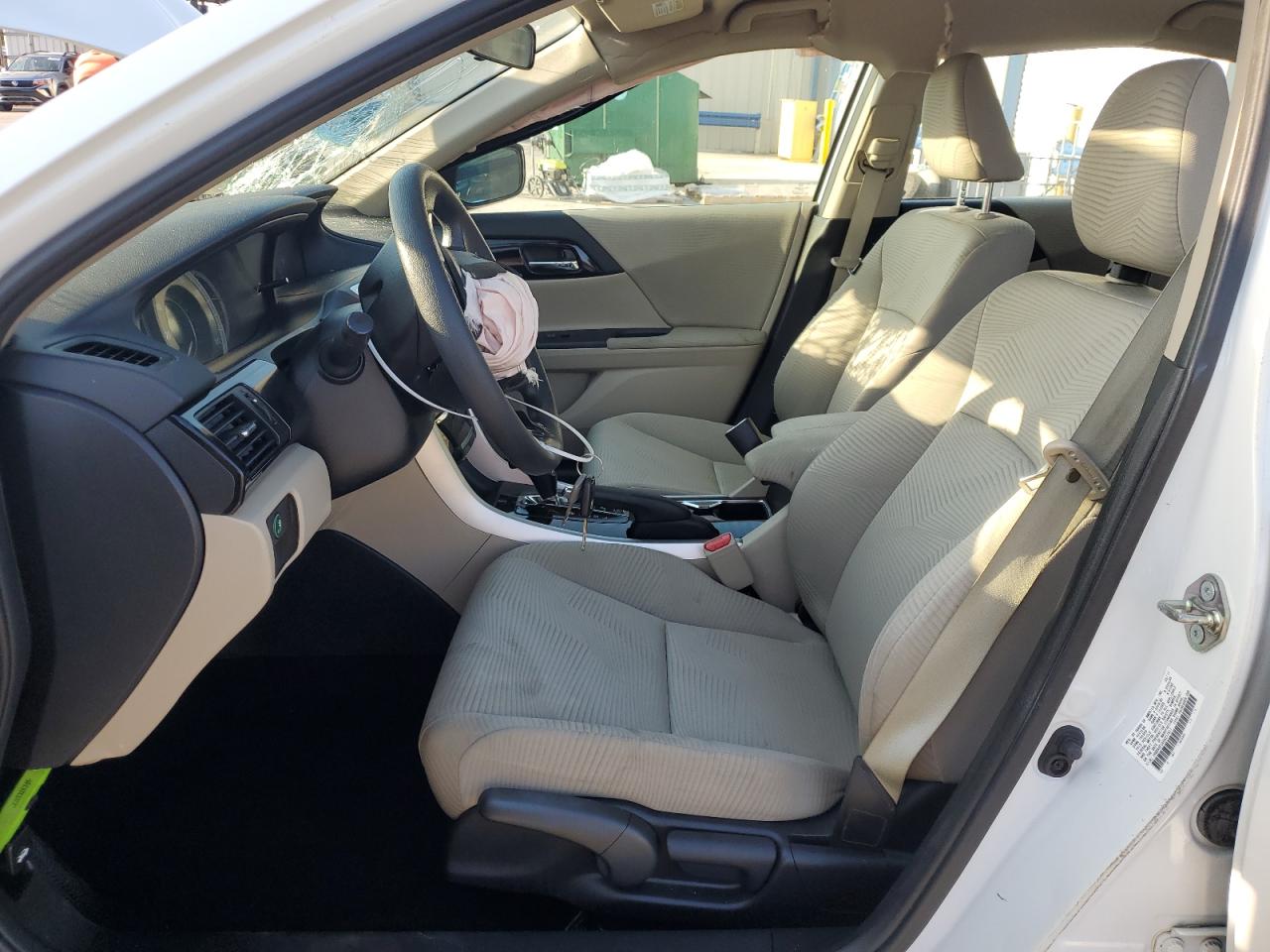 Photo 6 VIN: 1HGCR2F39HA237917 - HONDA ACCORD 