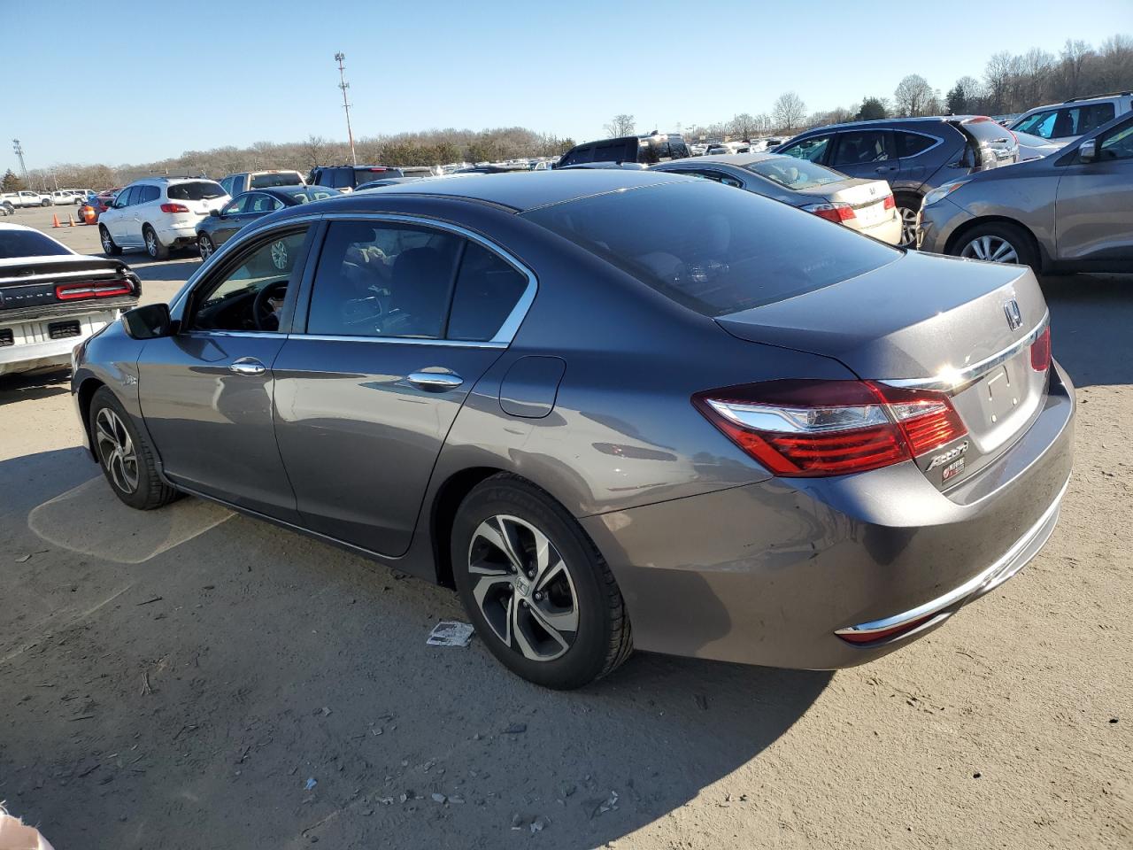 Photo 1 VIN: 1HGCR2F39HA307996 - HONDA ACCORD 