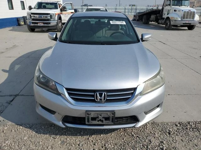 Photo 4 VIN: 1HGCR2F3XDA015395 - HONDA ACCORD LX 