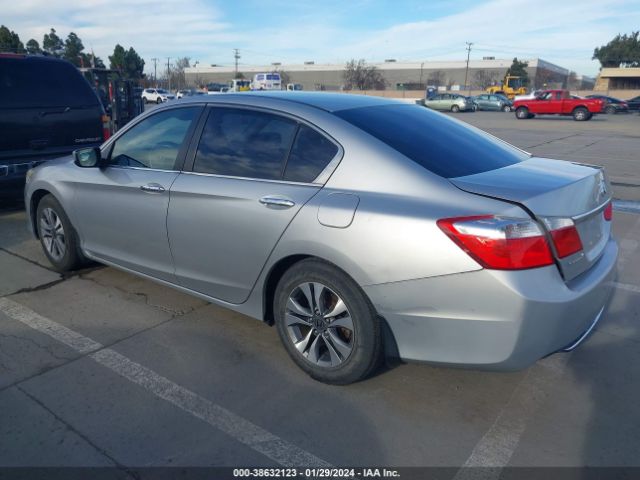 Photo 2 VIN: 1HGCR2F3XDA045013 - HONDA ACCORD 