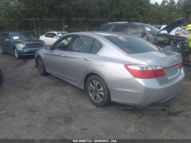 Photo 2 VIN: 1HGCR2F3XDA116047 - HONDA ACCORD SDN 