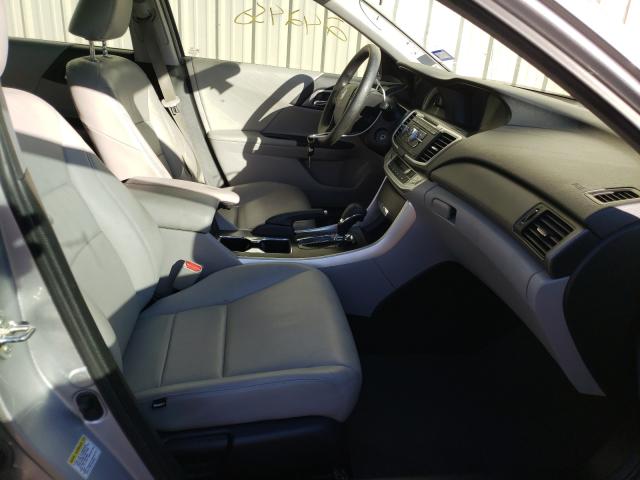 Photo 4 VIN: 1HGCR2F3XDA220117 - HONDA ACCORD LX 