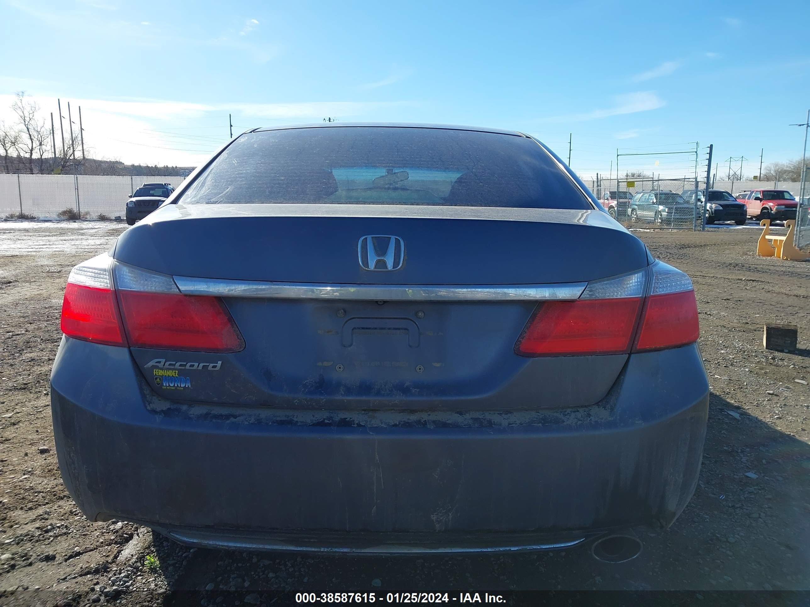 Photo 16 VIN: 1HGCR2F3XDA242795 - HONDA ACCORD 