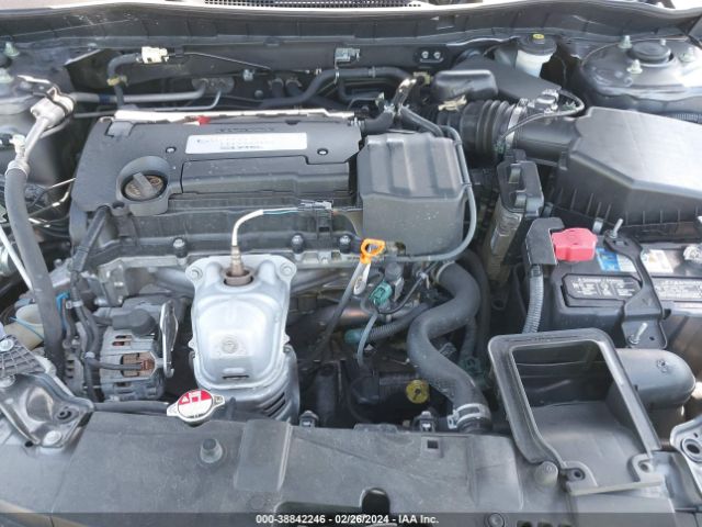 Photo 9 VIN: 1HGCR2F3XEA132959 - HONDA ACCORD 