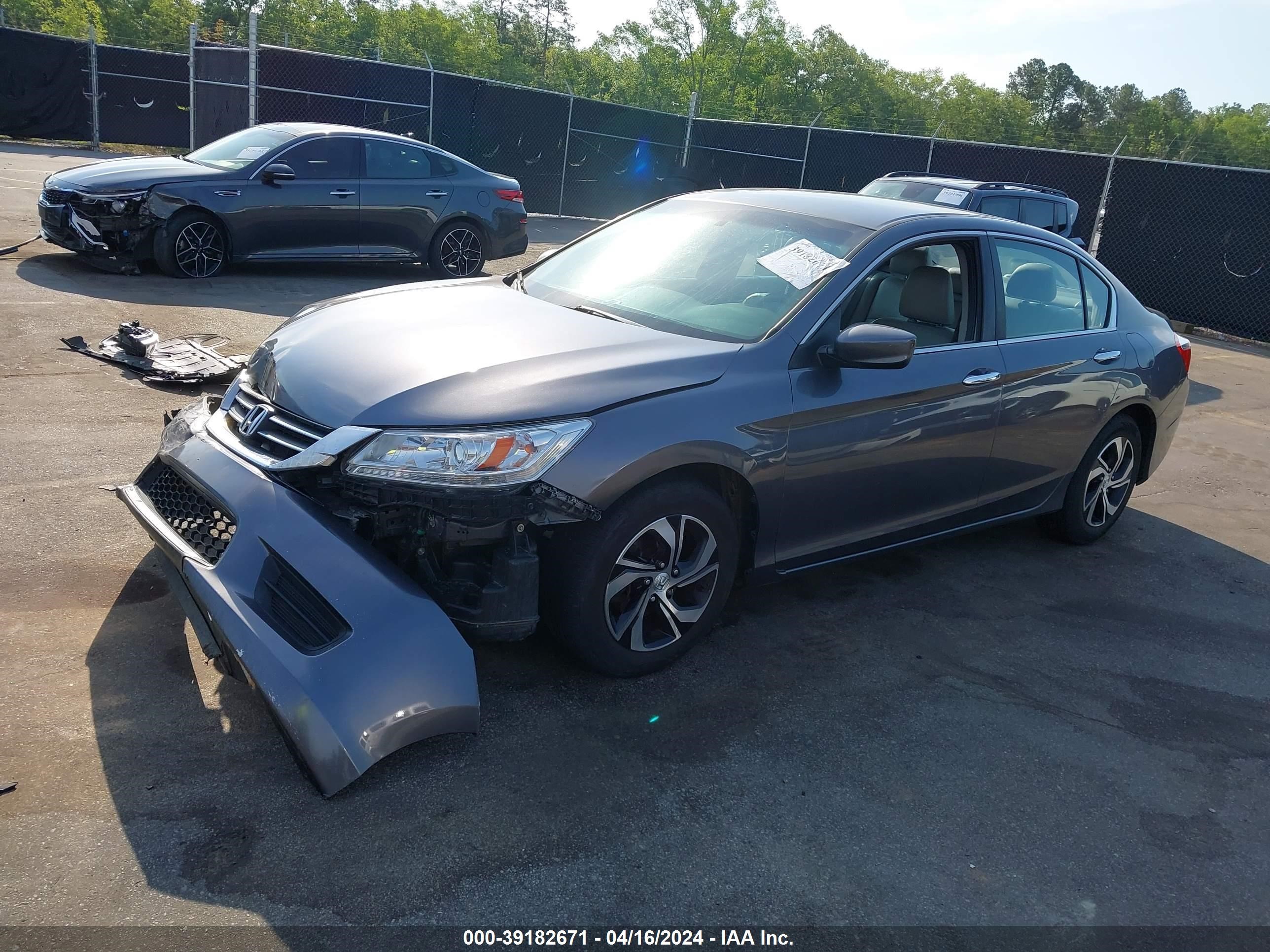 Photo 1 VIN: 1HGCR2F3XEA163919 - HONDA ACCORD 