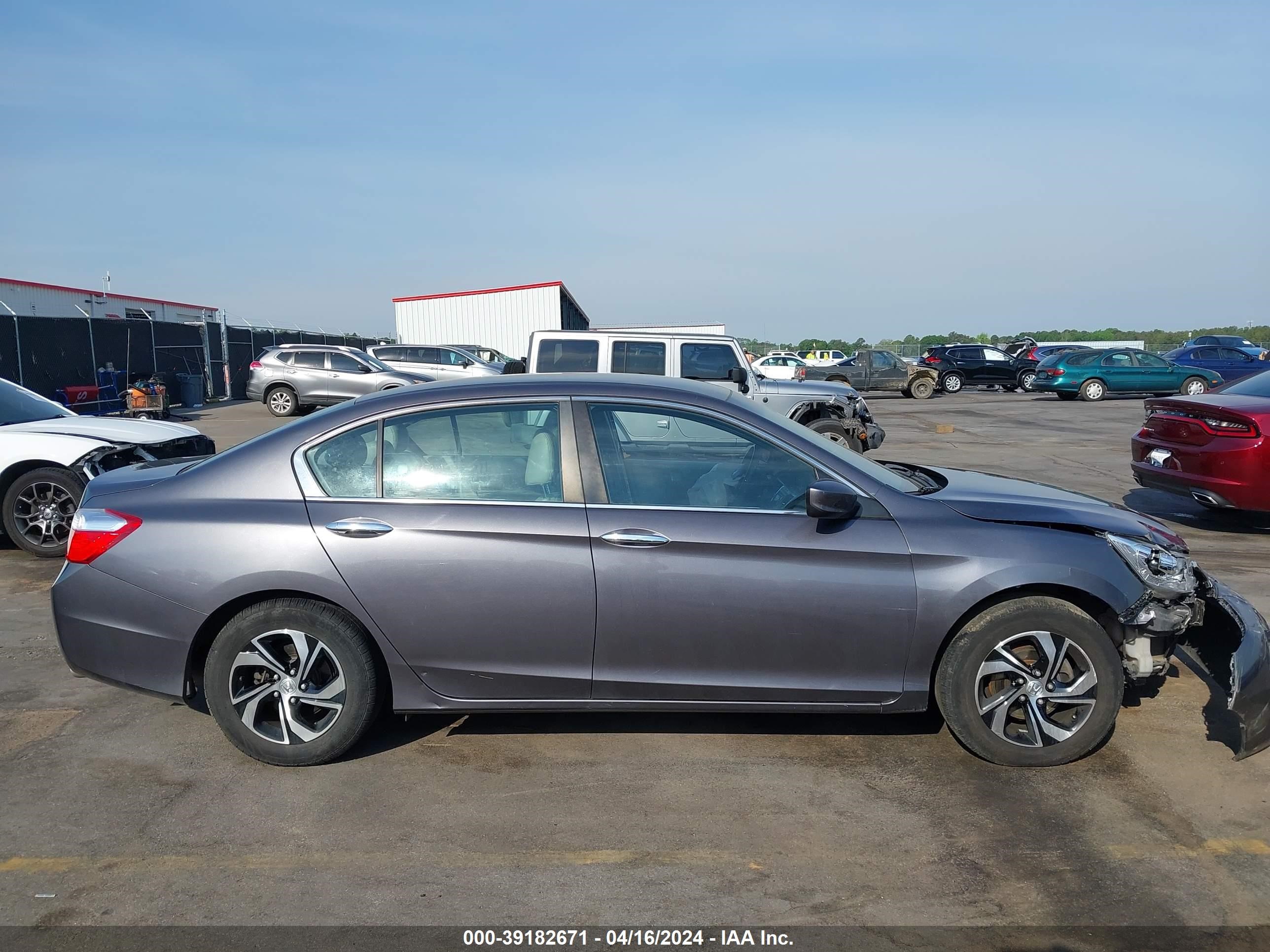 Photo 13 VIN: 1HGCR2F3XEA163919 - HONDA ACCORD 