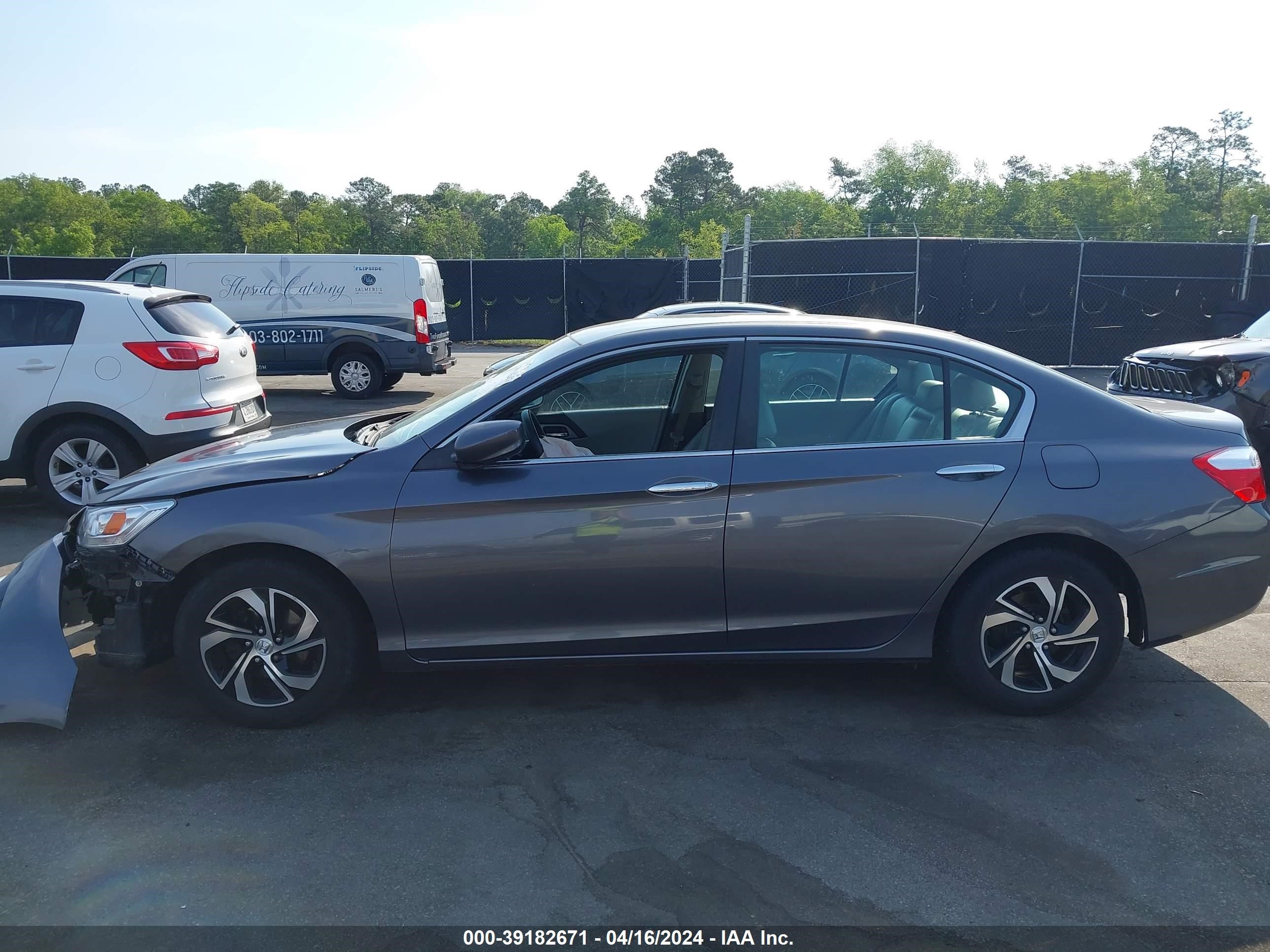 Photo 14 VIN: 1HGCR2F3XEA163919 - HONDA ACCORD 