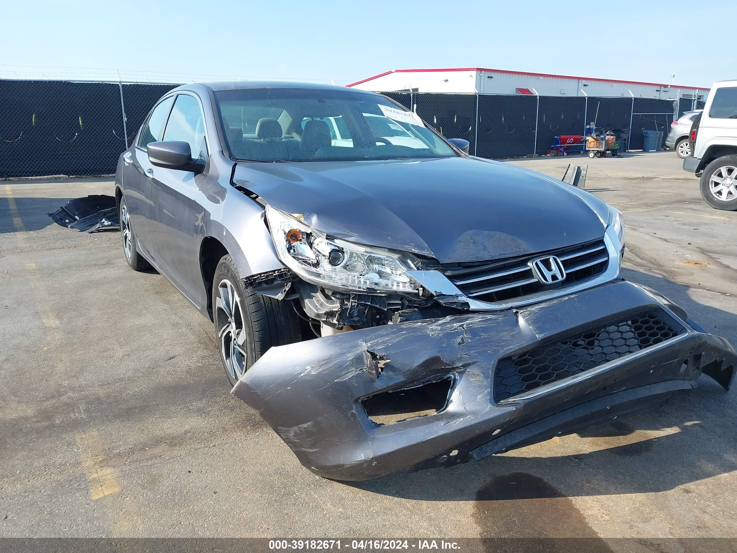 Photo 5 VIN: 1HGCR2F3XEA163919 - HONDA ACCORD 