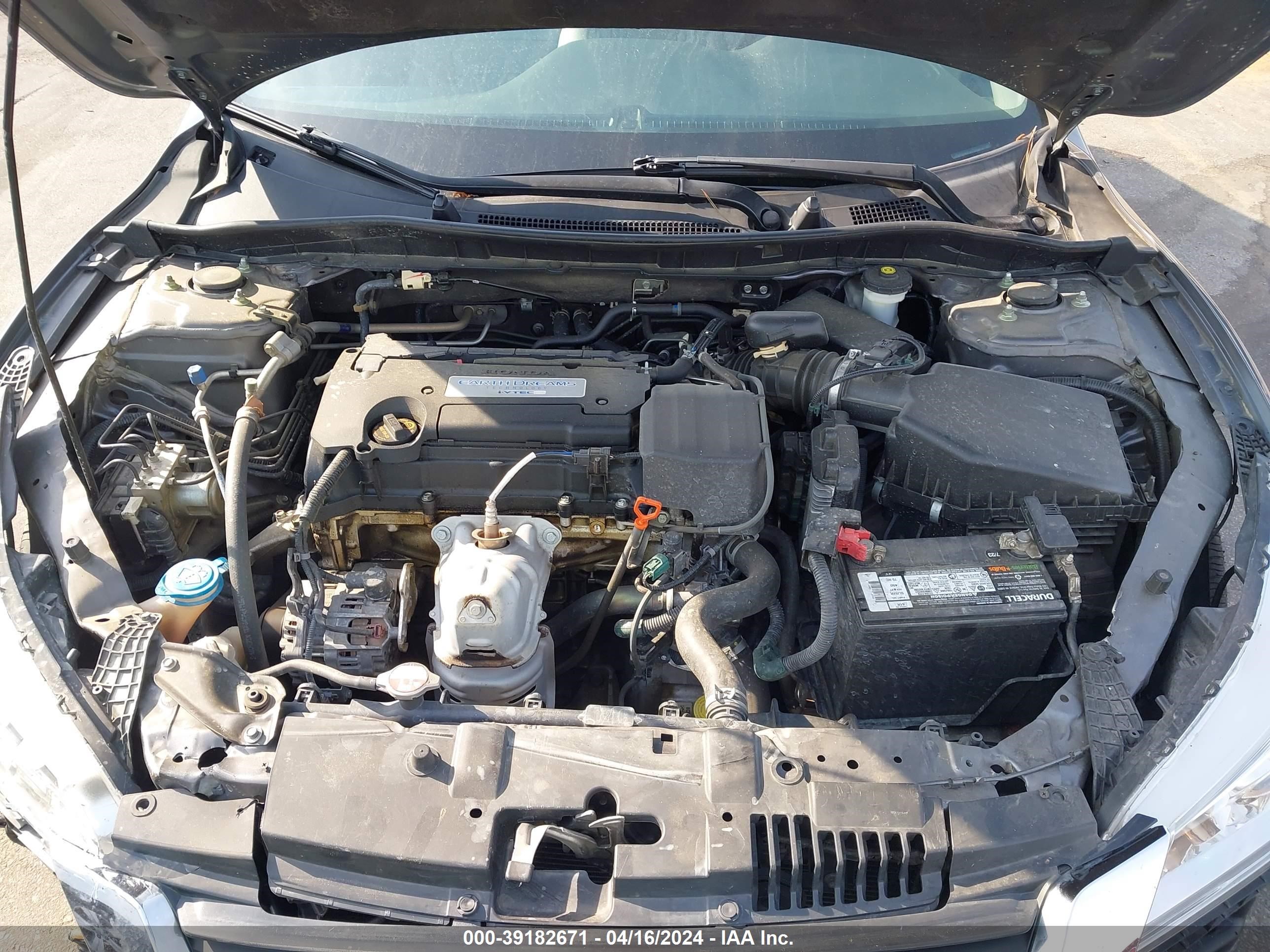 Photo 9 VIN: 1HGCR2F3XEA163919 - HONDA ACCORD 