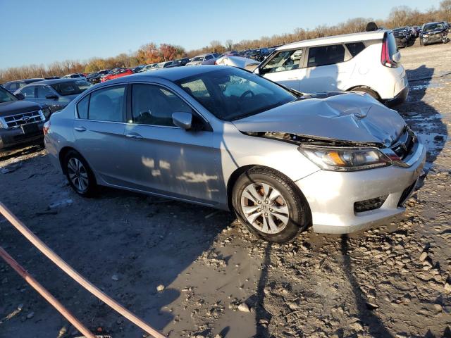 Photo 3 VIN: 1HGCR2F3XEA302222 - HONDA ACCORD LX 