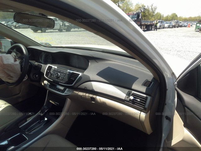 Photo 4 VIN: 1HGCR2F3XEA306321 - HONDA ACCORD SEDAN 