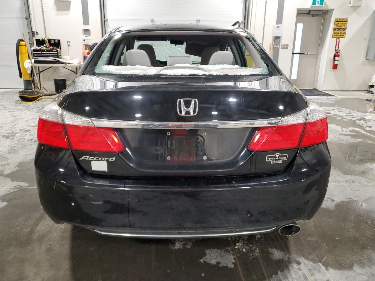 Photo 5 VIN: 1HGCR2F3XEA801151 - HONDA ACCORD 