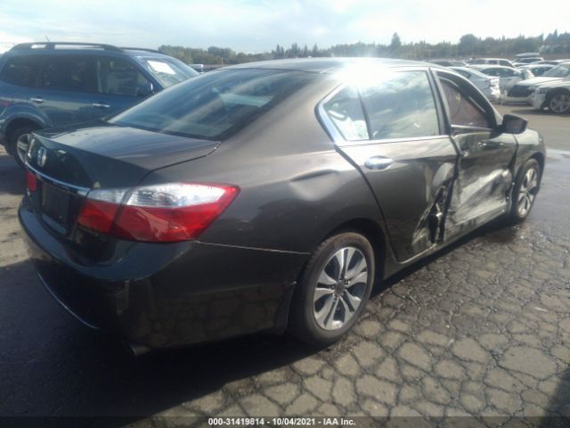 Photo 3 VIN: 1HGCR2F3XFA040431 - HONDA ACCORD SEDAN 