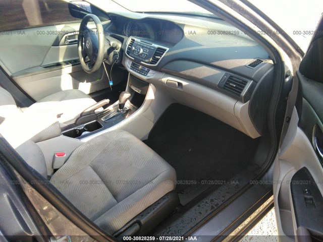 Photo 4 VIN: 1HGCR2F3XFA050649 - HONDA ACCORD SEDAN 