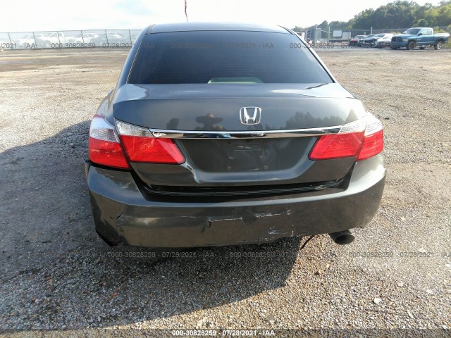 Photo 5 VIN: 1HGCR2F3XFA050649 - HONDA ACCORD SEDAN 