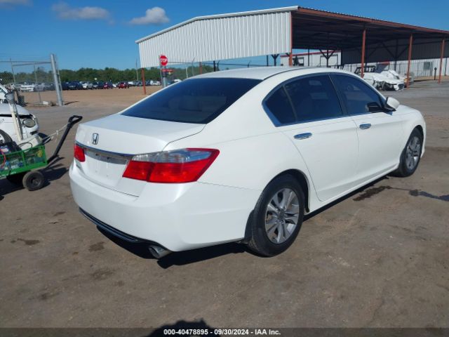 Photo 3 VIN: 1HGCR2F3XFA068617 - HONDA ACCORD 