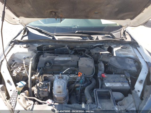 Photo 9 VIN: 1HGCR2F3XFA068617 - HONDA ACCORD 