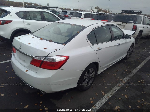 Photo 3 VIN: 1HGCR2F3XFA090469 - HONDA ACCORD SEDAN 