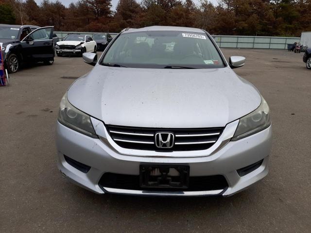 Photo 4 VIN: 1HGCR2F3XFA093792 - HONDA ACCORD 