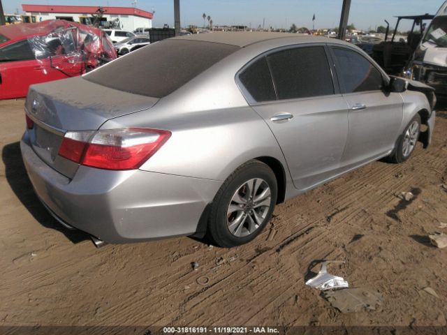 Photo 3 VIN: 1HGCR2F3XFA104810 - HONDA ACCORD SEDAN 