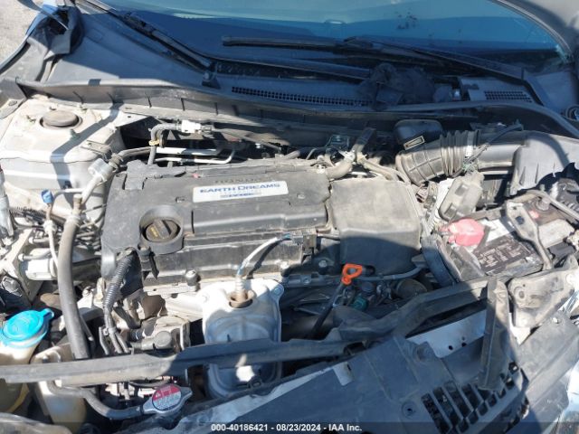 Photo 9 VIN: 1HGCR2F3XFA157541 - HONDA ACCORD 