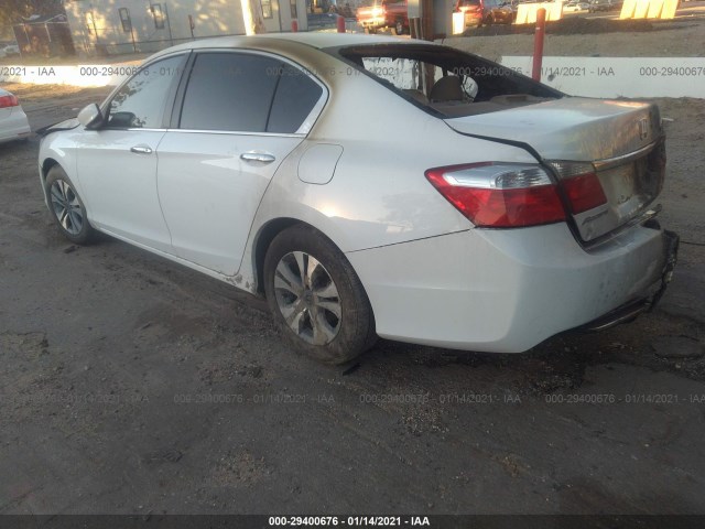 Photo 2 VIN: 1HGCR2F3XFA157605 - HONDA ACCORD SEDAN 