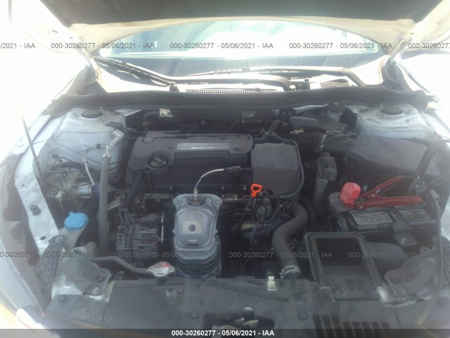 Photo 9 VIN: 1HGCR2F3XFA182102 - HONDA ACCORD SEDAN 