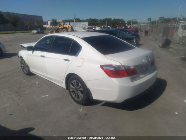 Photo 2 VIN: 1HGCR2F3XFA204616 - HONDA ACCORD SEDAN 