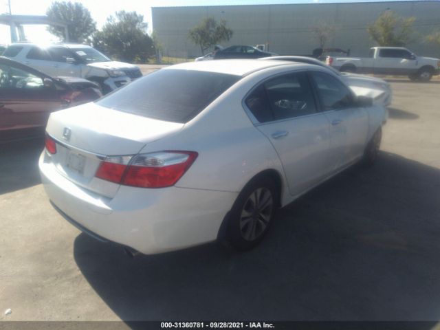 Photo 3 VIN: 1HGCR2F3XFA204616 - HONDA ACCORD SEDAN 