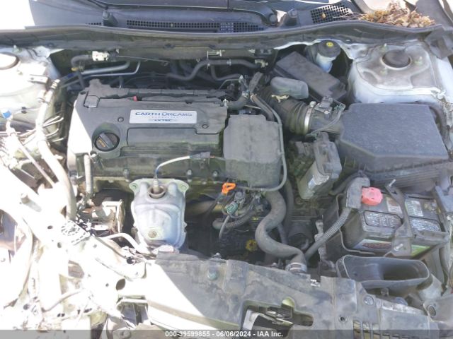 Photo 9 VIN: 1HGCR2F3XFA220721 - HONDA ACCORD 