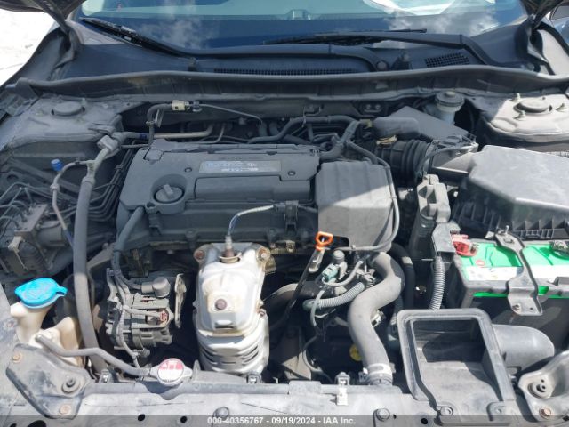 Photo 9 VIN: 1HGCR2F3XFA237325 - HONDA ACCORD 