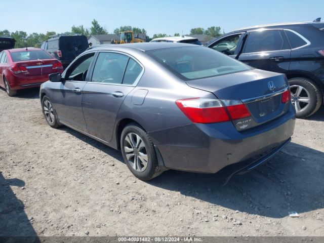 Photo 2 VIN: 1HGCR2F3XFA241469 - HONDA ACCORD 