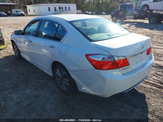 Photo 2 VIN: 1HGCR2F3XFA248762 - HONDA ACCORD 