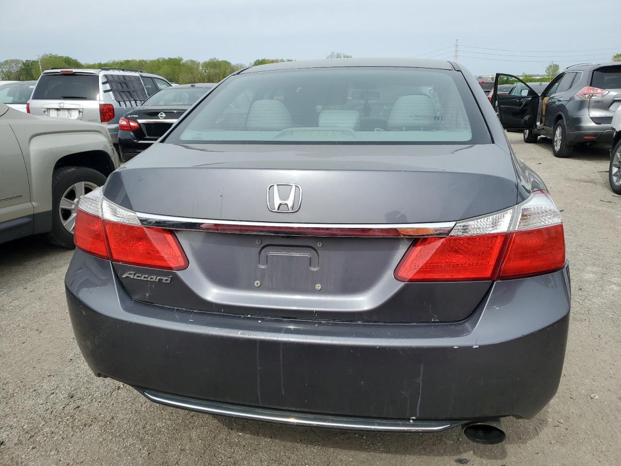 Photo 5 VIN: 1HGCR2F3XFA256523 - HONDA ACCORD 