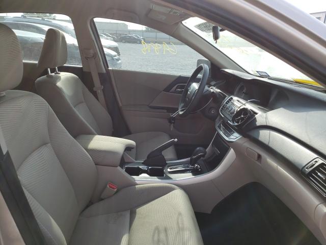 Photo 4 VIN: 1HGCR2F3XFA268669 - HONDA ACCORD LX 