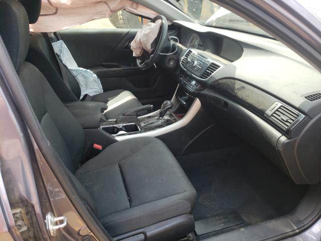 Photo 4 VIN: 1HGCR2F3XGA017555 - HONDA ACCORD LX 