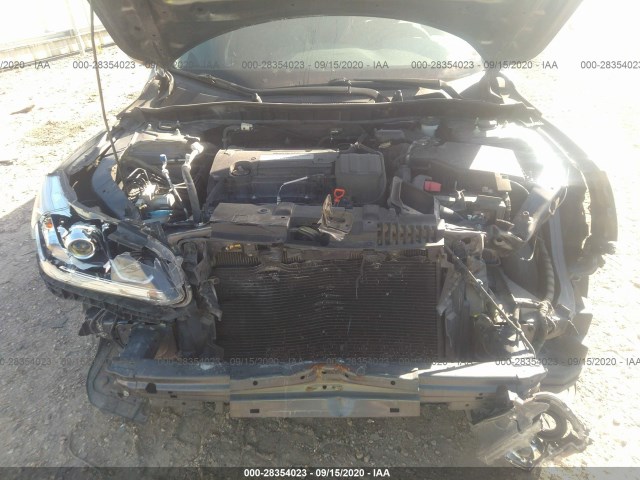 Photo 9 VIN: 1HGCR2F3XGA021010 - HONDA ACCORD SEDAN 