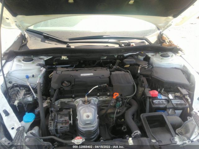 Photo 9 VIN: 1HGCR2F3XGA088738 - HONDA ACCORD SEDAN 