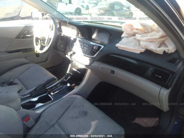 Photo 4 VIN: 1HGCR2F3XGA095253 - HONDA ACCORD SEDAN 