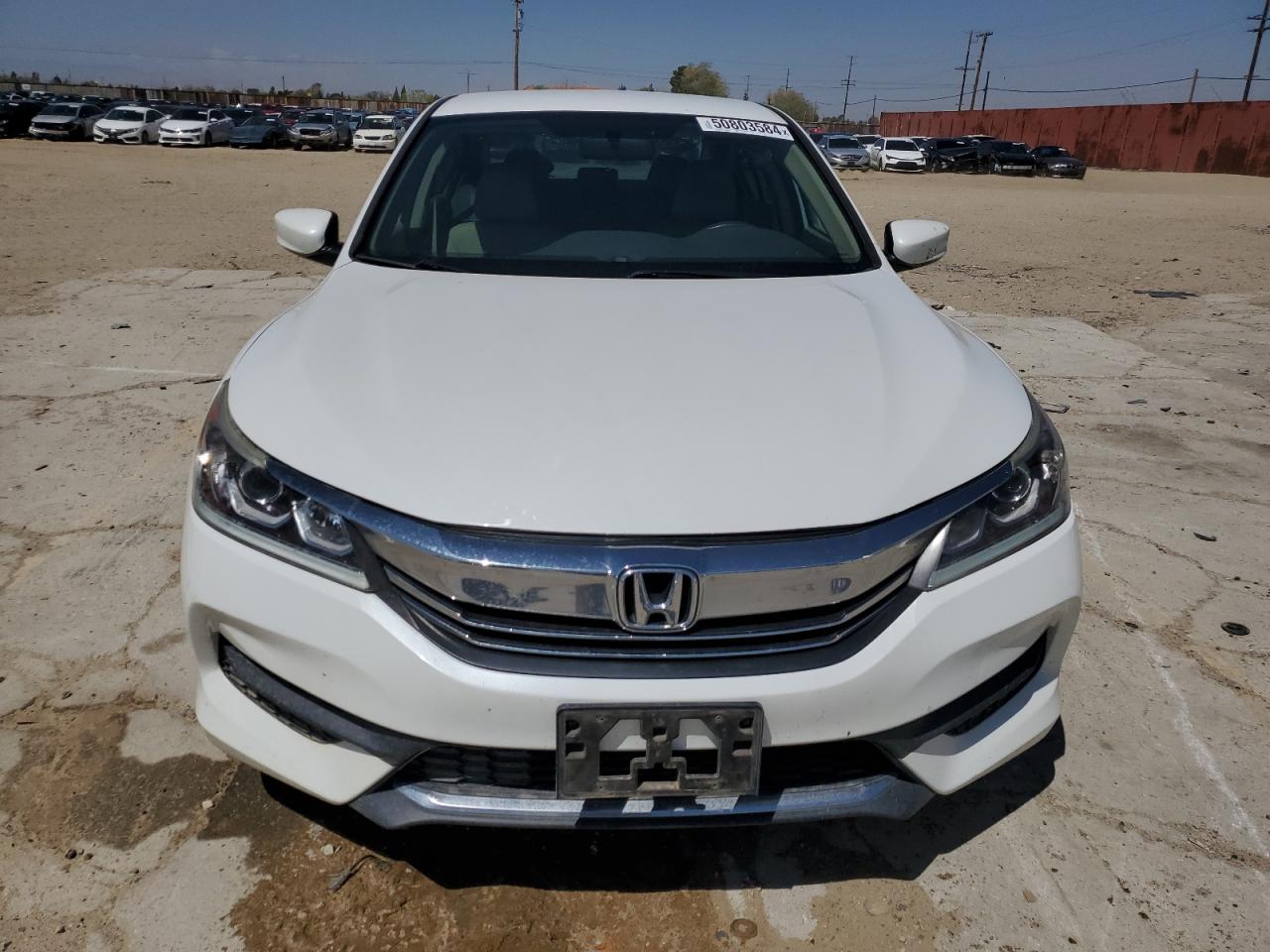 Photo 4 VIN: 1HGCR2F3XGA110172 - HONDA ACCORD 