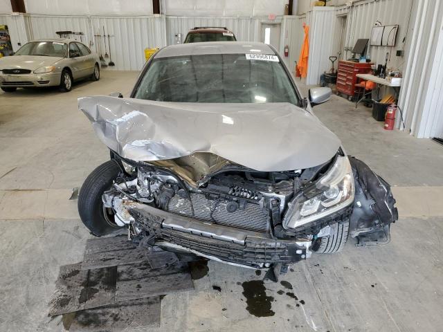 Photo 4 VIN: 1HGCR2F3XGA148758 - HONDA ACCORD LX 