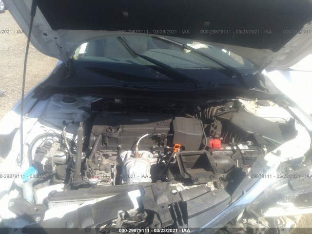 Photo 9 VIN: 1HGCR2F3XGA215052 - HONDA ACCORD SEDAN 