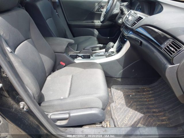 Photo 4 VIN: 1HGCR2F3XHA002538 - HONDA ACCORD 