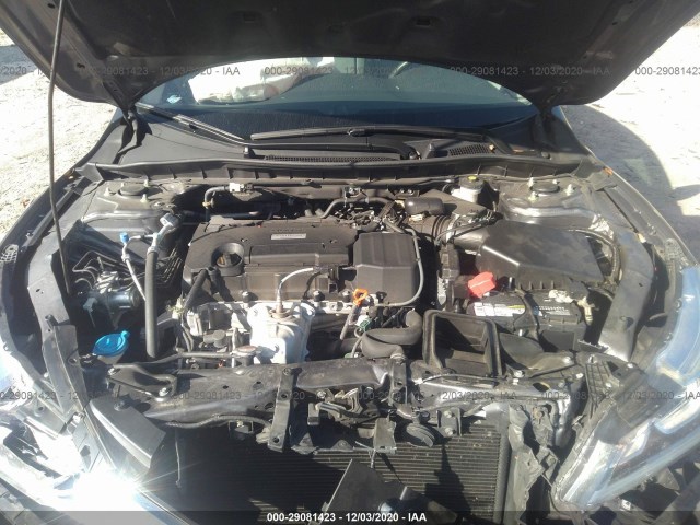 Photo 9 VIN: 1HGCR2F3XHA009523 - HONDA ACCORD SEDAN 