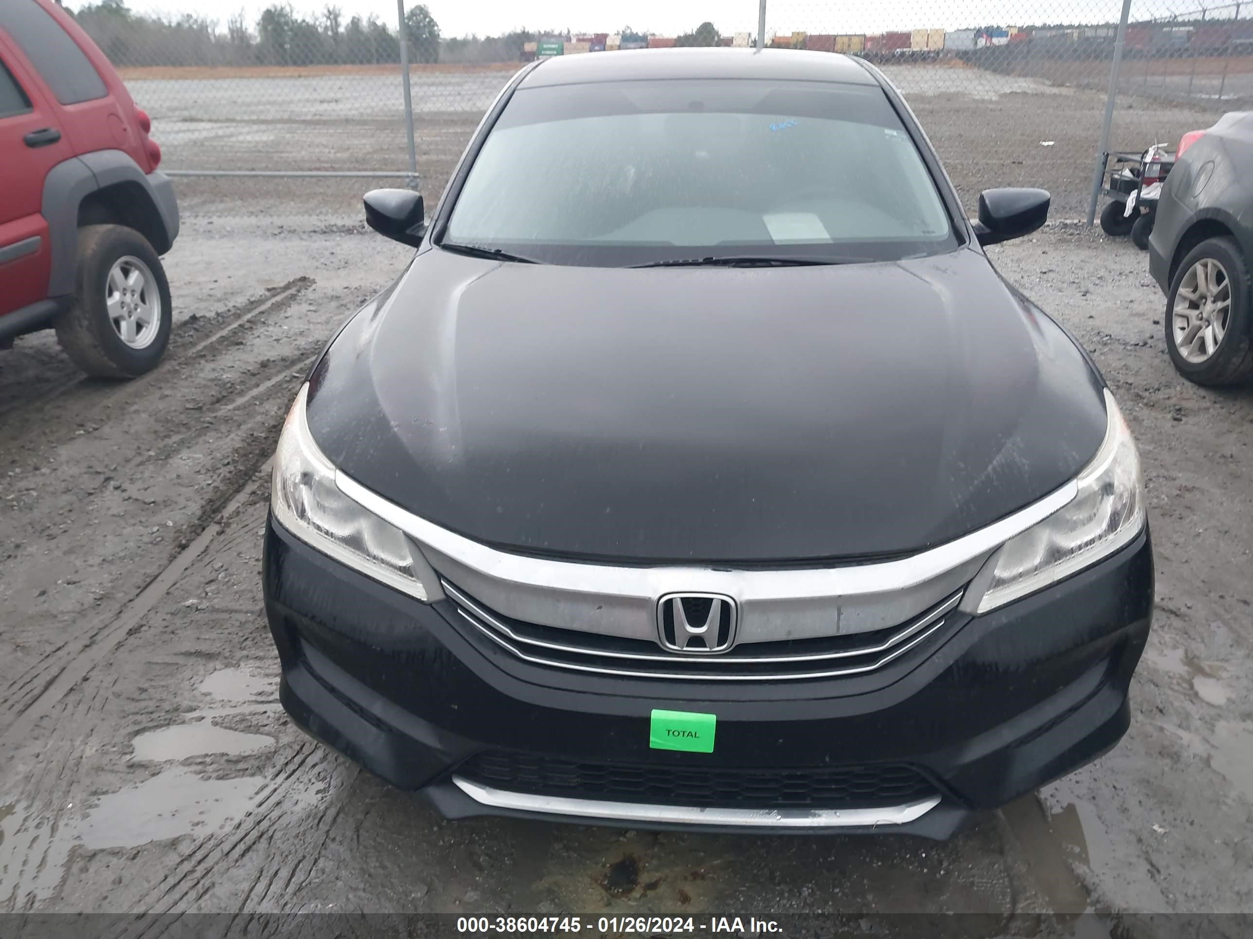 Photo 11 VIN: 1HGCR2F3XHA042019 - HONDA ACCORD 