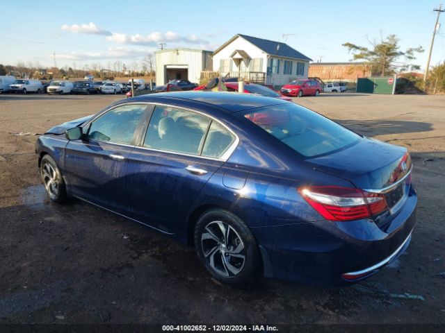 Photo 2 VIN: 1HGCR2F3XHA051707 - HONDA ACCORD 