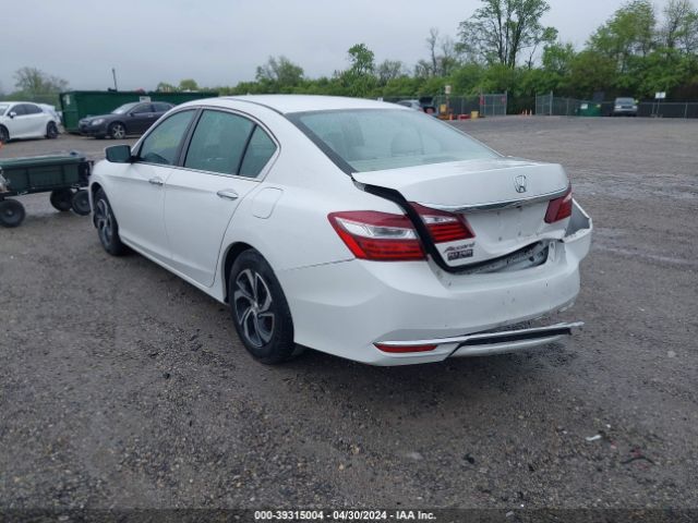 Photo 2 VIN: 1HGCR2F3XHA087302 - HONDA ACCORD 