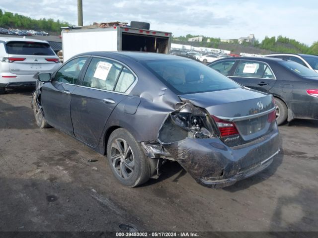 Photo 2 VIN: 1HGCR2F3XHA133257 - HONDA ACCORD 