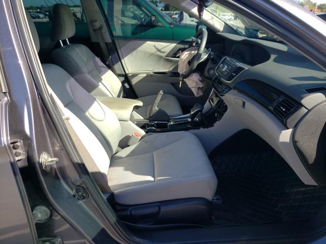 Photo 4 VIN: 1HGCR2F3XHA138748 - HONDA ACCORD LX 